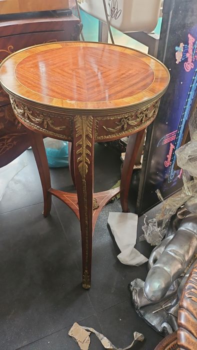 Барокова маса за кафе стил луи16ти