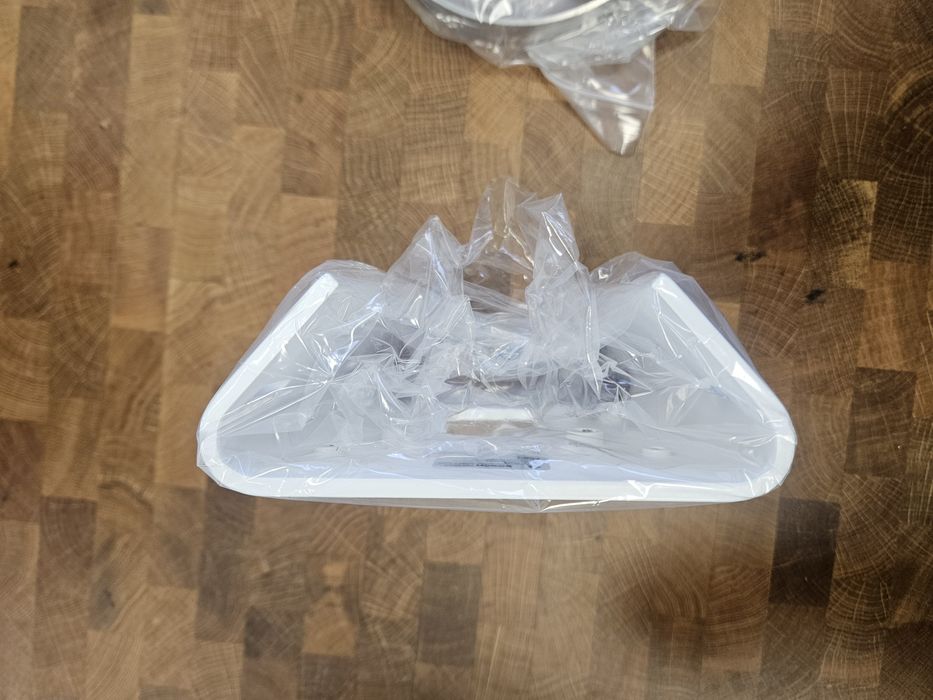 Suport universal Bosch NDA-U-PMAS, alb, pentru camera supraveghere