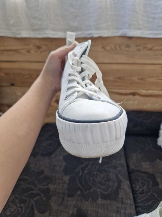 KARL LAGERFELD кецове 40ном.