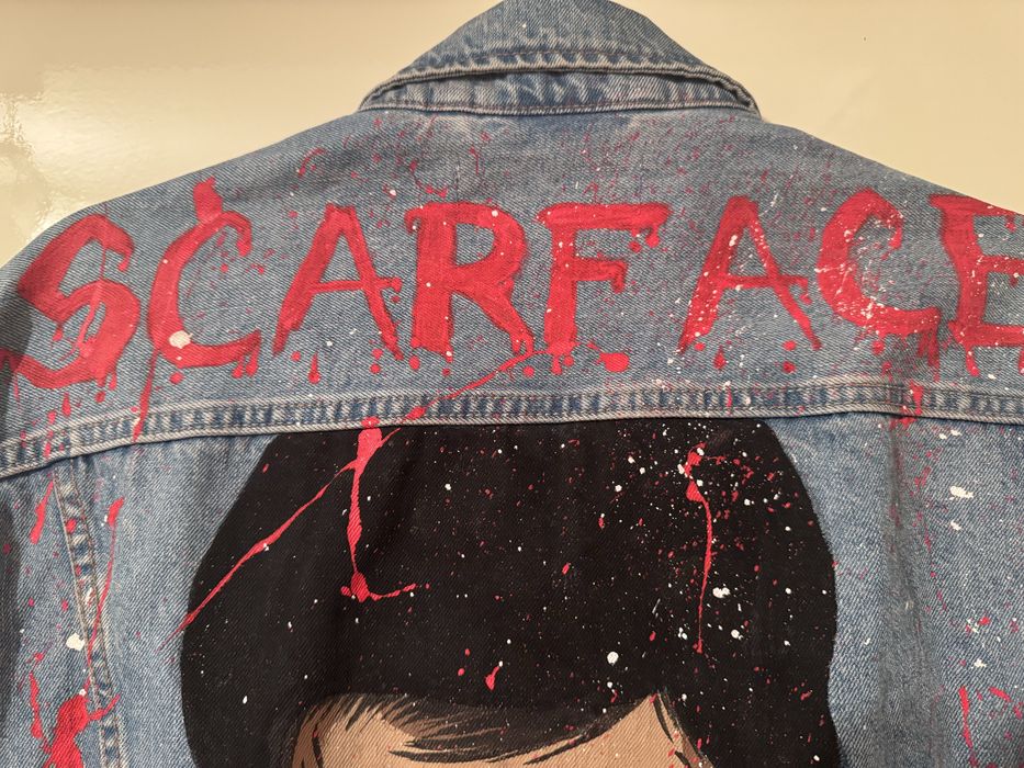 Geacă denim XL pictată manual Scarface / Tony Montana – unicat streetwear