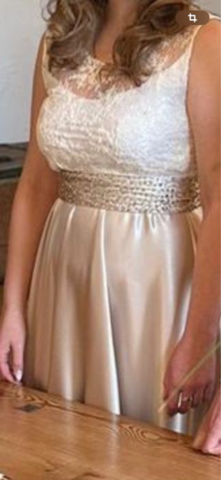 Вечерние платья