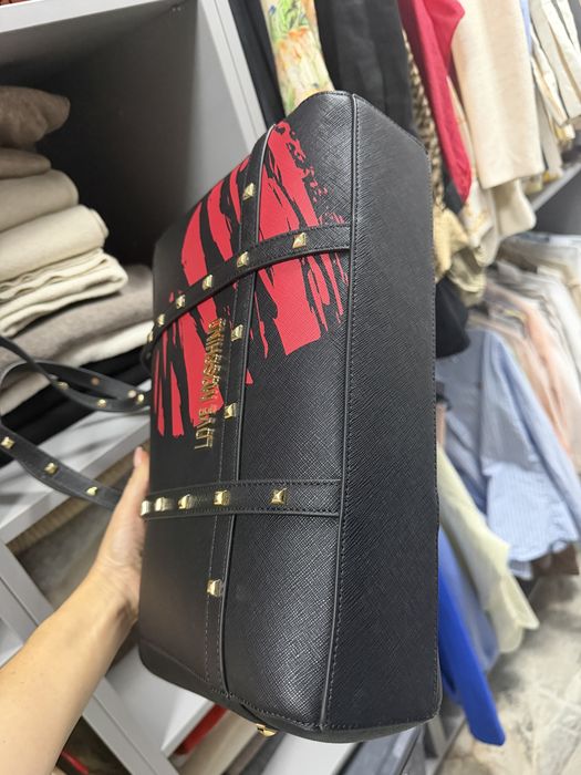 Geanta Moschino