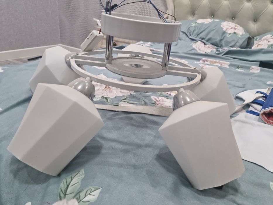 Люстра можно в любою комнату