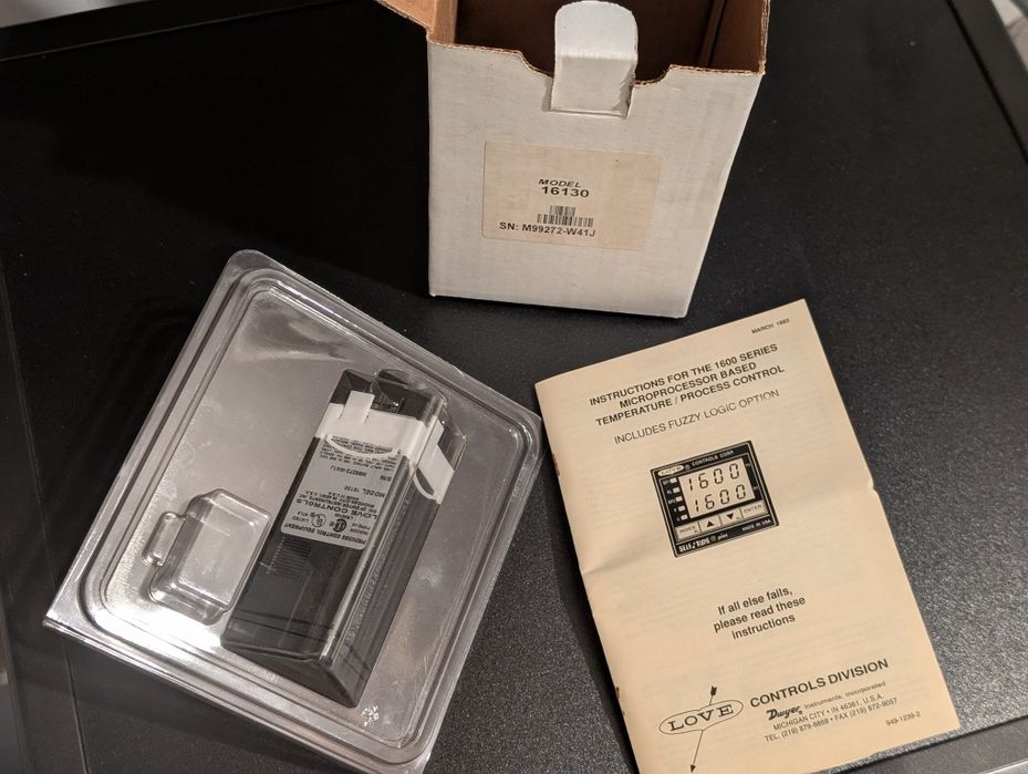 Controler de temperatură Love Controls Self Tune Plus USA