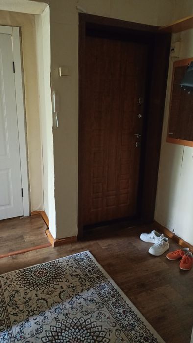 Продам 2 комнатную квартиру