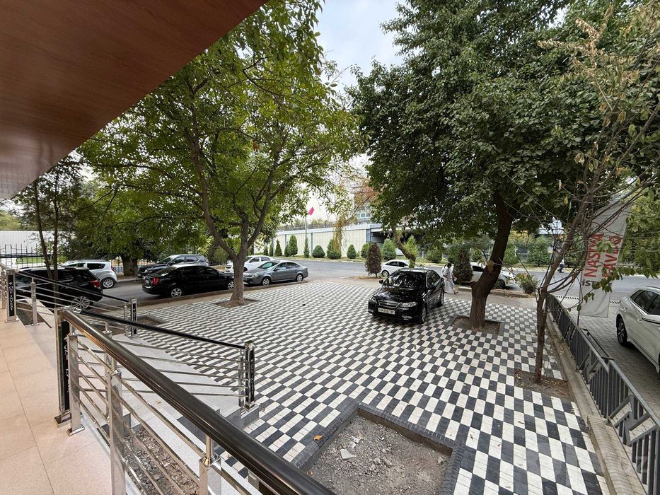 Аренда коммерческого помещения 65 м², Ц-6, первая линия