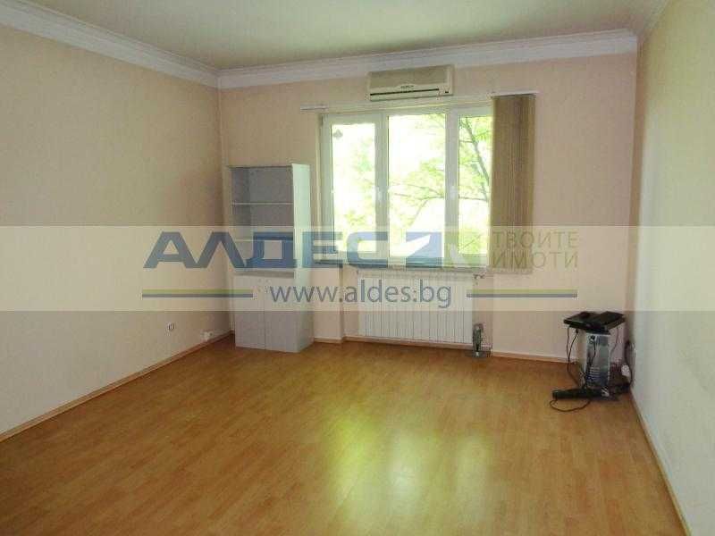 Дава се под наем Офис в София, Център - 215 кв.м за 1396.38 € - Снимка #5