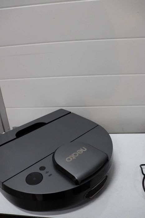 Роботизирана прахосмукачка Neato Robotics D10  НЕРАБОТИ