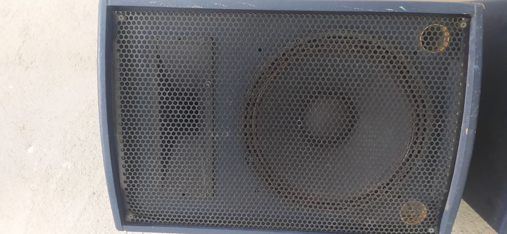 Тонколони 12 инча с чисто нови говорители и драйвери