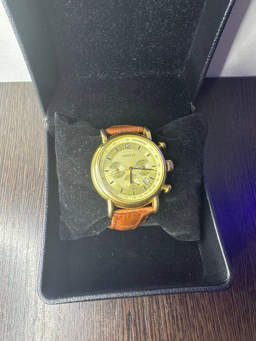 Золотые часы Geneve 750пробы