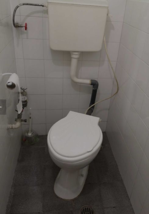 Дава се под наем Магазин в Пазарджик, Руски - 25 кв.м за 199.41 € - Снимка #2