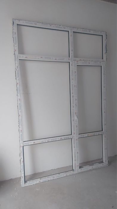 Продам витражнный болкон