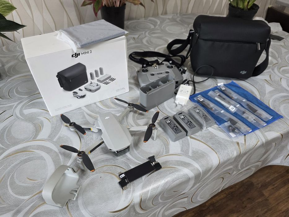 DJI Mavic mini 2 Fly More Combo , Дрон