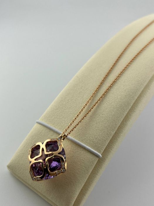 Продам оригинальную цепь с кулоном Chopard