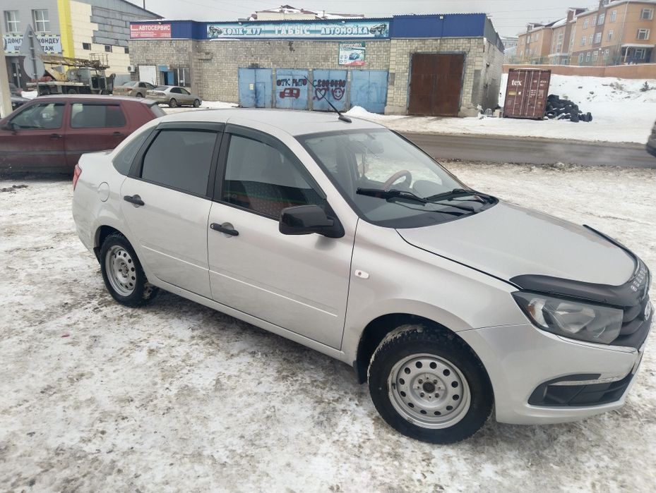 Продам авто машину лада гранта
