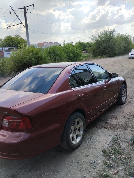 Митсубиси галант8