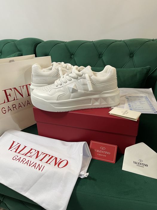 Adidasi Valentino piele naturala 100% Full Box colectie noua Premium