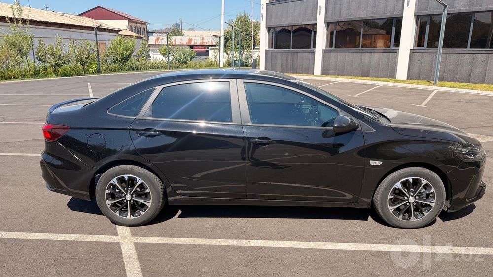 Chevrolet Monza 1.3T