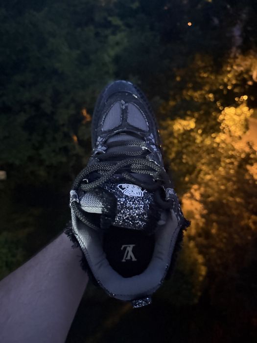 Louis Vuitton skate negri