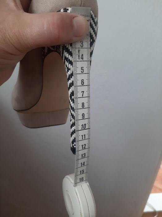 Vând pantofi zara  nr 36 37