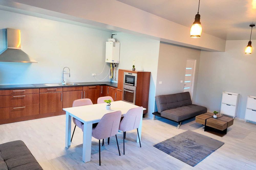 Apartament + Afacere la Cheie – Magazin Mobilă
