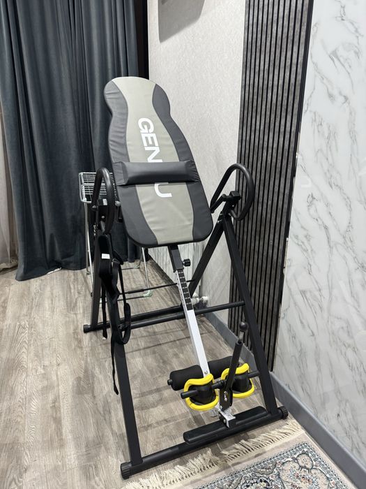Инверсионный стол Genau FITSPINE EA-350 Black