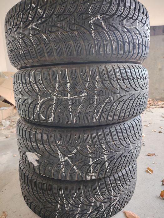 215 60 16 Anvelope iarna Nokian