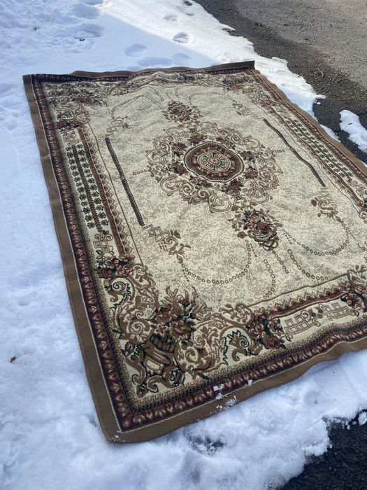 Буу ковер чистый ухоженный продам