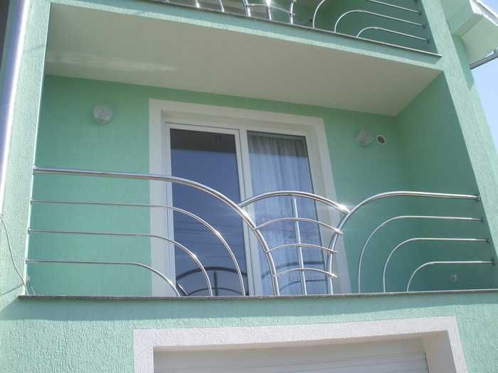 inox lemn ,balustrada inox cu lemn ,balcon inox ,terasa inox lemn