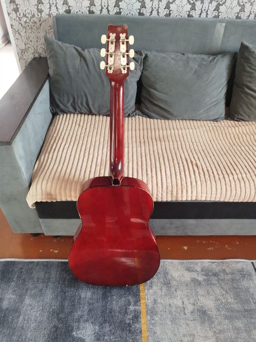 Гитара акустическая с комплектацией