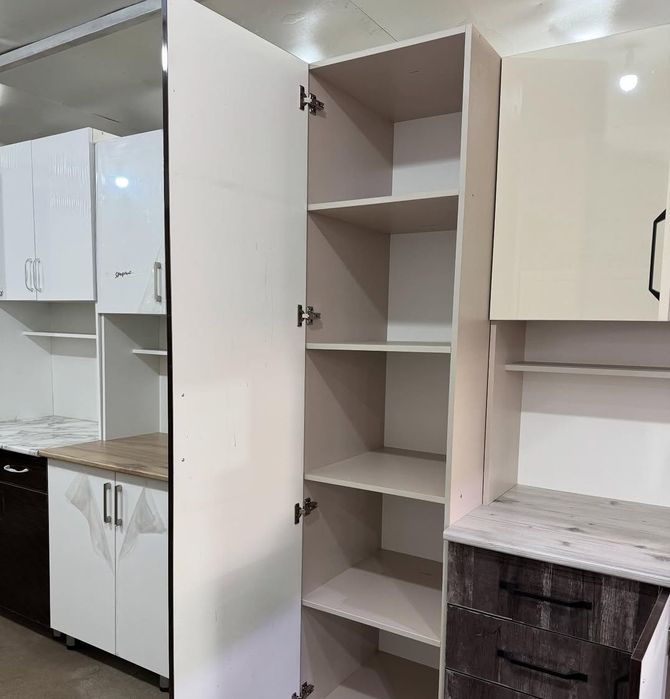 Кухонный гарнитур буфет шкаф пенал