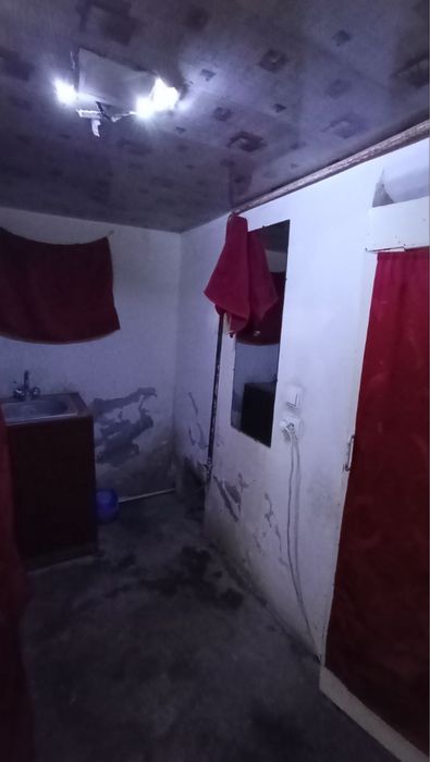 iyk ota 4 sotik 6 xona uy padval bor vayfay bor kanalizatsiya bor