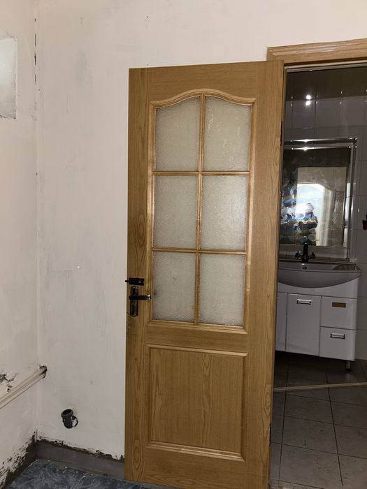 Срочно продам двери