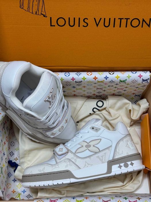 Adidasi Louis Vuitton Trainer Premium