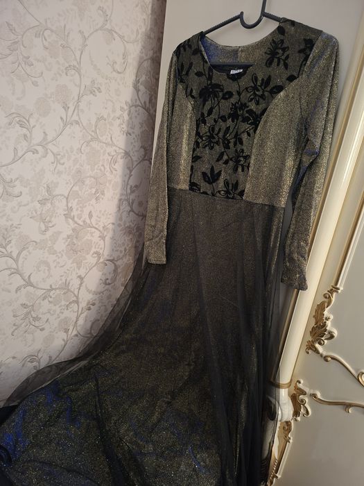 Платья длинные вечерние