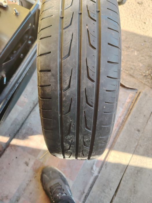 Продам шину одну