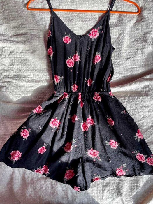продам комбинезон (ромпер) из H&M