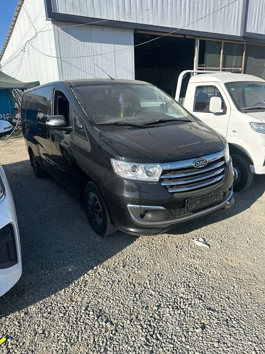 JAC  M3 sotiladi