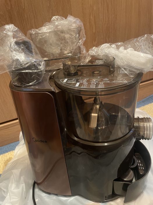 Midea автоматическая машинка