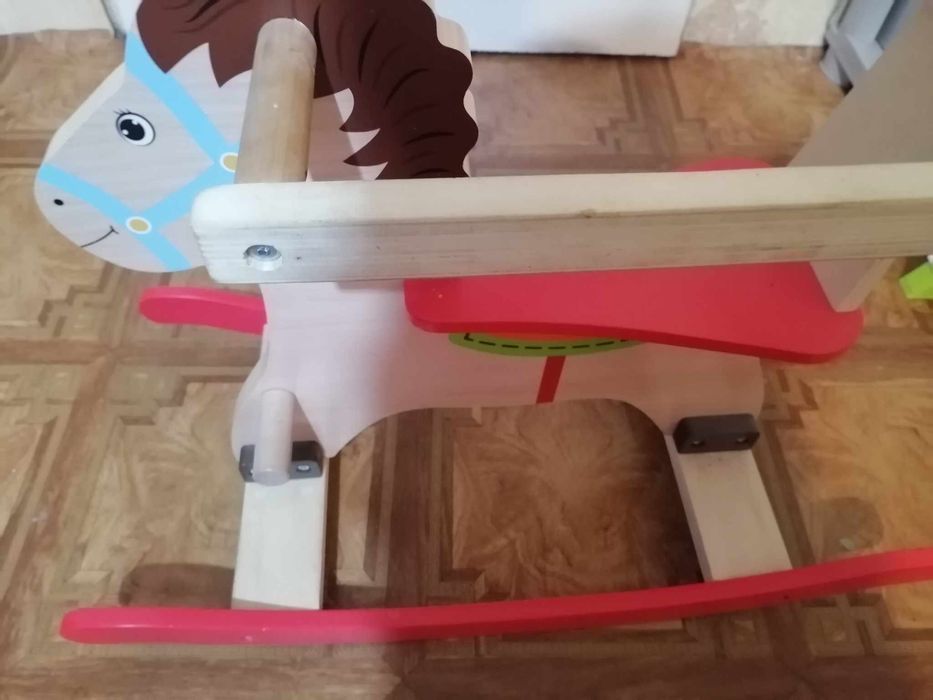 Детско дървено конче като ново