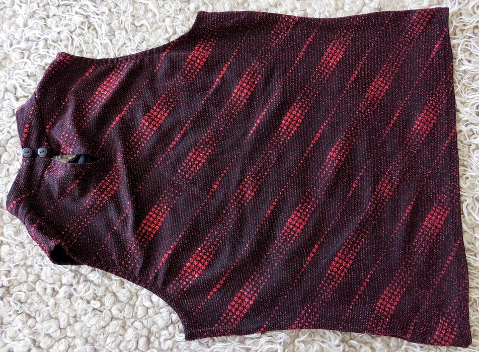 Блуза без ръкави с блестяща нишка