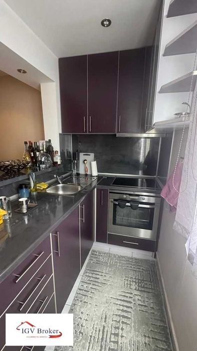 Продава се Тристаен апартамент в Разлог - 64 кв.м за 773 €/кв.м - Снимка #2