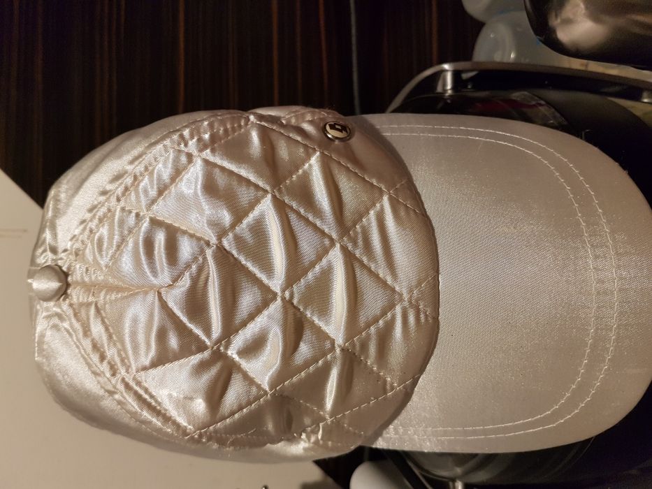 Шапки Adidas, Asics, Lotto, Puma, Reebok и др.