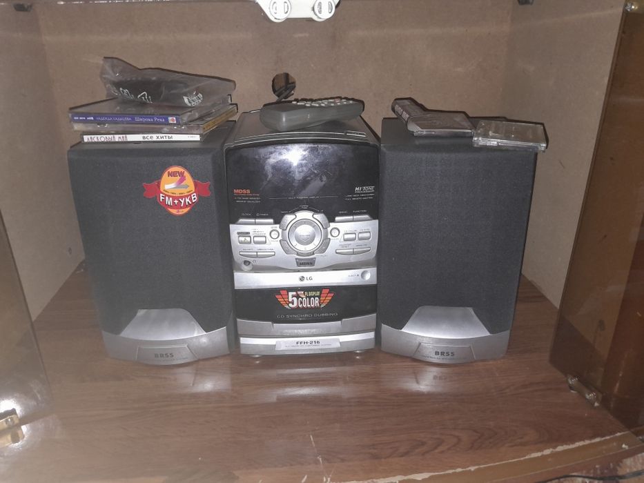 Продам музыкальный центр