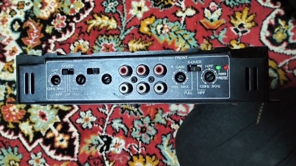 Продам усилитель хорошо работает