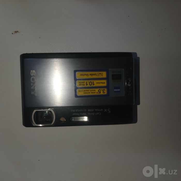 sony cuber shot DSC - T300