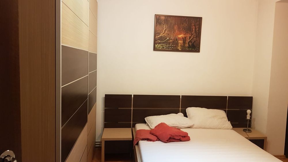 Apartament de 3 camere de vanzare central Constanta