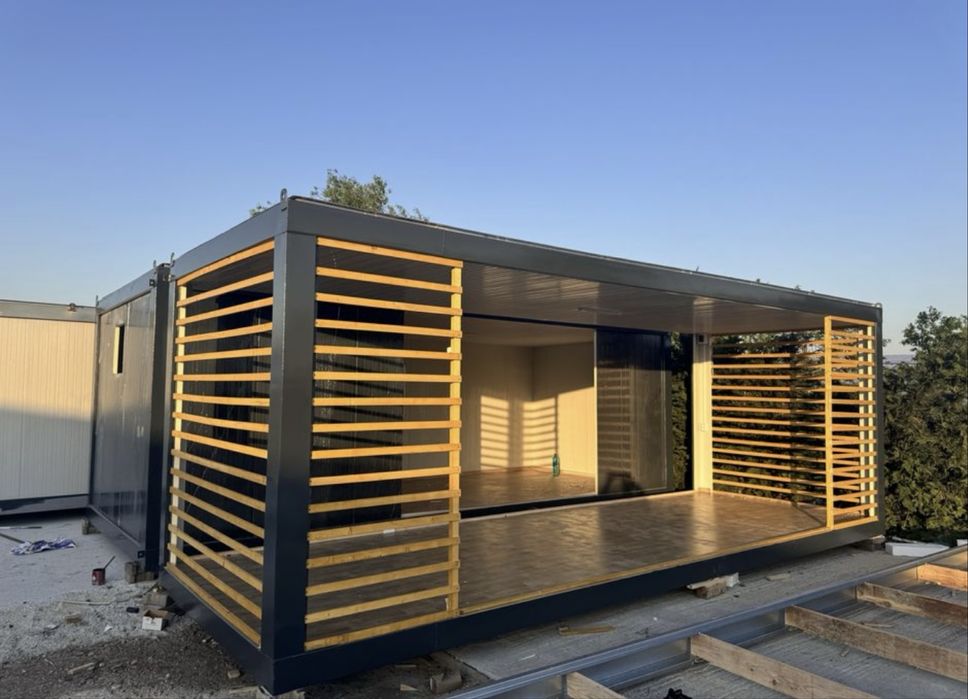 Producator Containere stardand 6x2,40 cu vitrina sau fara