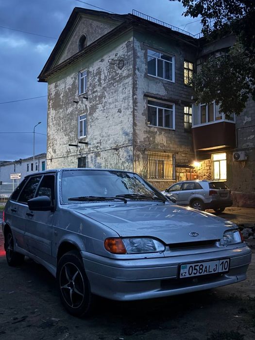 Автомобиль ваз 2114