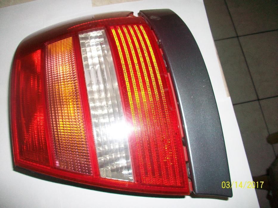 Stop spate-dreapta audi a4